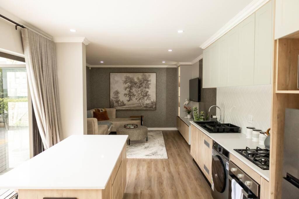 Tranquility Cove In Bonza Bay Apartment *